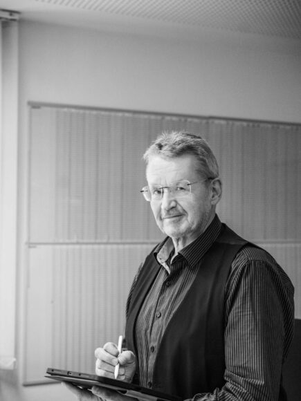 Profilbild von Otto Hien in schwarz-weiß